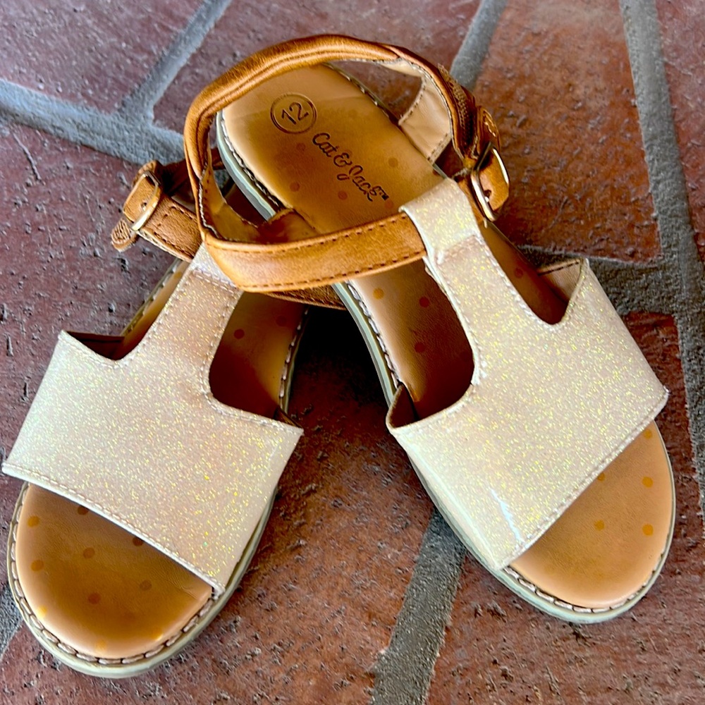 Cat and Jack Tan Shimmer Sandals, Girls Size 12